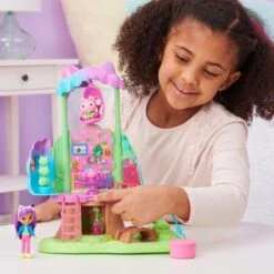 Spin Master Gabby's Dollhouse - Kitty Fairy's Garten Spielset, Kulisse -Spin Master Spin Master Gabby s Dollhouse Kitty Fairy s Garten Spielset Kulisse@@100008099 8
