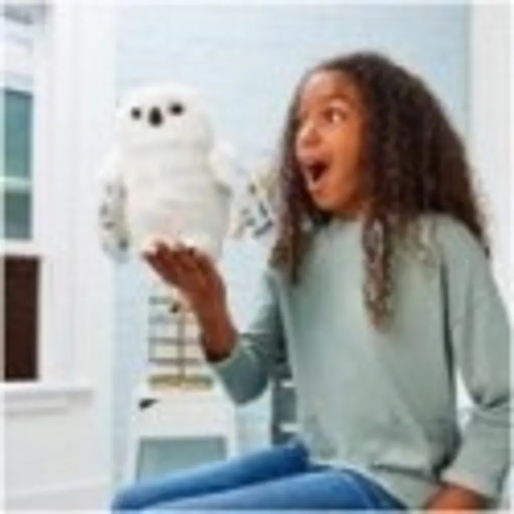 Spin Master 39760 Harry Potter - Interaktive Plüsch-Eule Hedwig 20 Spin Master 39760 Harry Potter - Interaktive Plüsch-Eule Hedwig – Bild 18