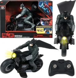 SPIN MASTER Dc Comics 6060490 The Batcycle RC With Rider Action Figur, Official Batman Movie Styling, Kids Toys For Boys Girls Ages 4 And Up 5 SPIN MASTER Dc Comics 6060490 The Batcycle RC With Rider Action Figur, Official Batman Movie Styling, Kids Toys For Boys Girls Ages 4 And Up -Spin Master f6877d0575dd32b104415809e49ac6e1