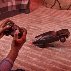 SPIN MASTER Batman "The Batman" Ferngesteuertes Turbo Boost Batmobile Mit Wheelie-Funkt... 14 SPIN MASTER Batman "The Batman" Ferngesteuertes Turbo Boost Batmobile Mit Wheelie-Funkt... -Spin Master spin master batman the batman ferngesteuertes turbo boost batmobile mit wheelie funkt 3